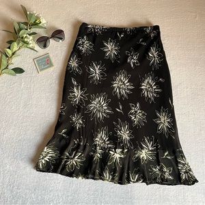 JM Collection Sz 8 Black Floral Print MIDI Skirt Mermaid Core